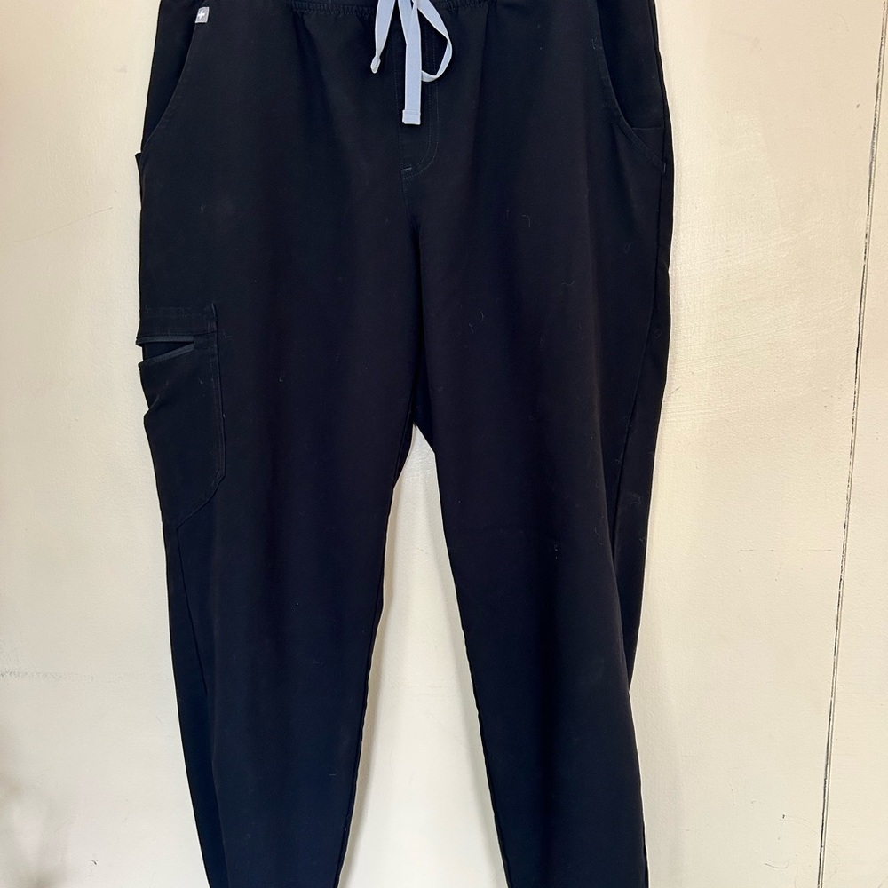 Figs Black Jogger Scrub Pants with Gray Drawstring